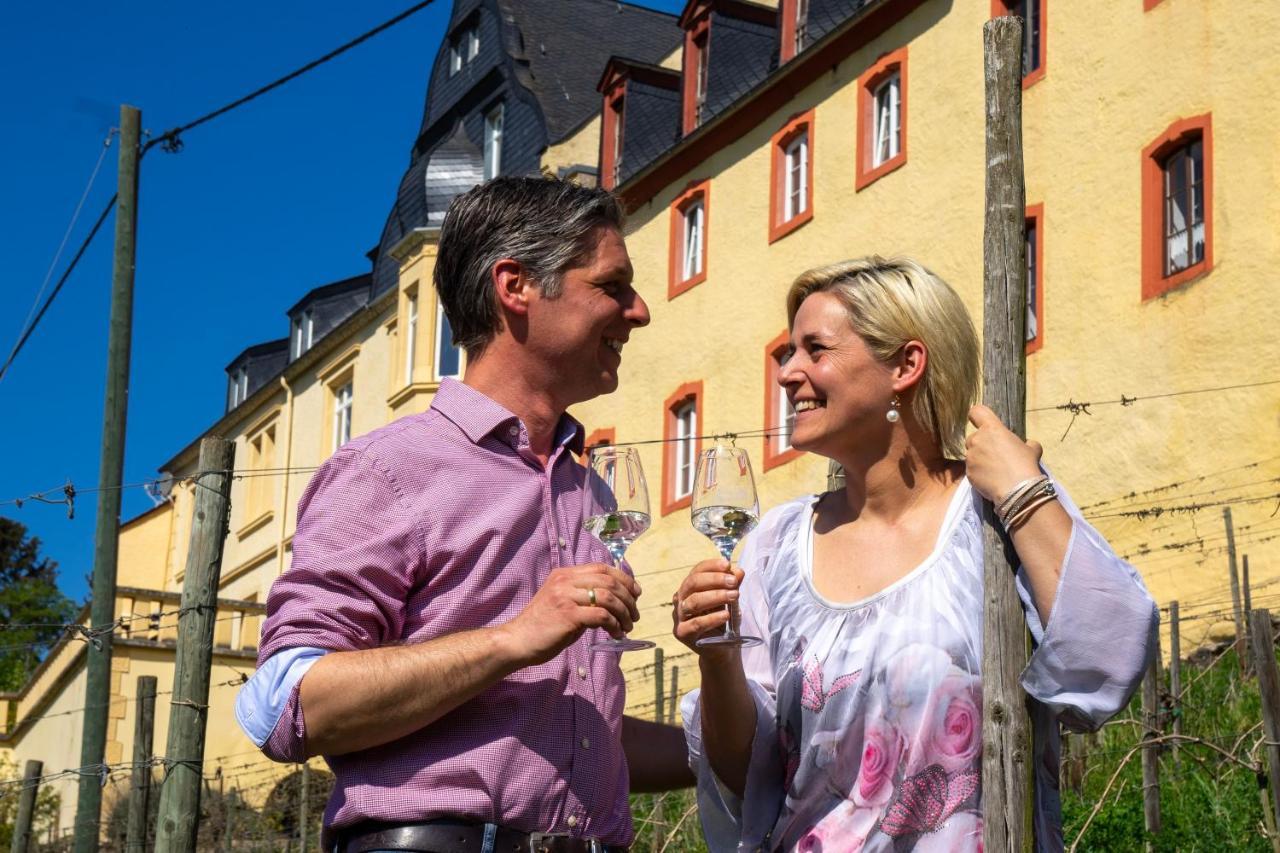 Ferienwohnung Kapelle - Urlaub auf dem Weingut Maring-Noviand Exterior foto